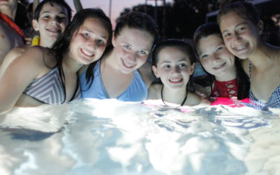Shabbat ShaPOOL: Thinking Creatively in the Heat